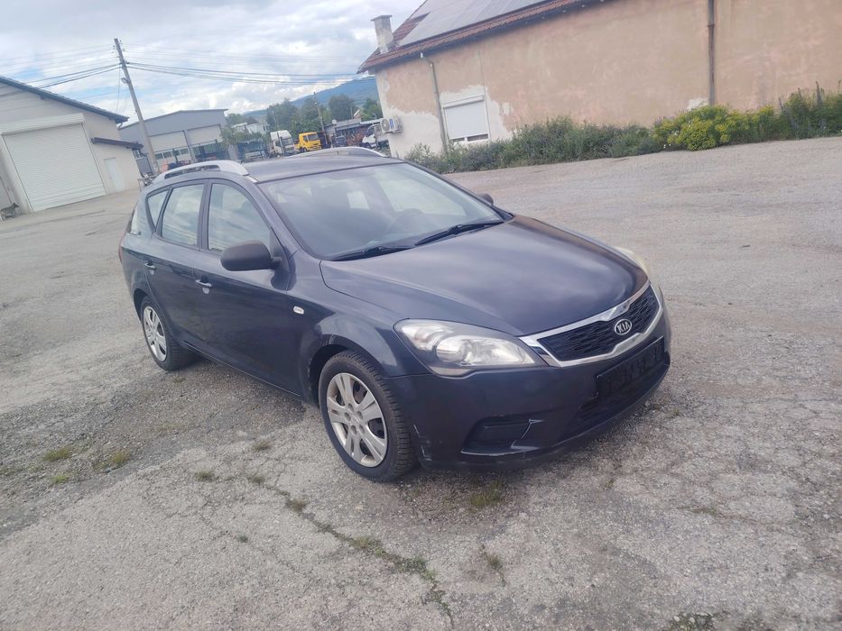 Kia Ceed 1.6CRDI, Кия  Сиид на части!
Юни 2010
