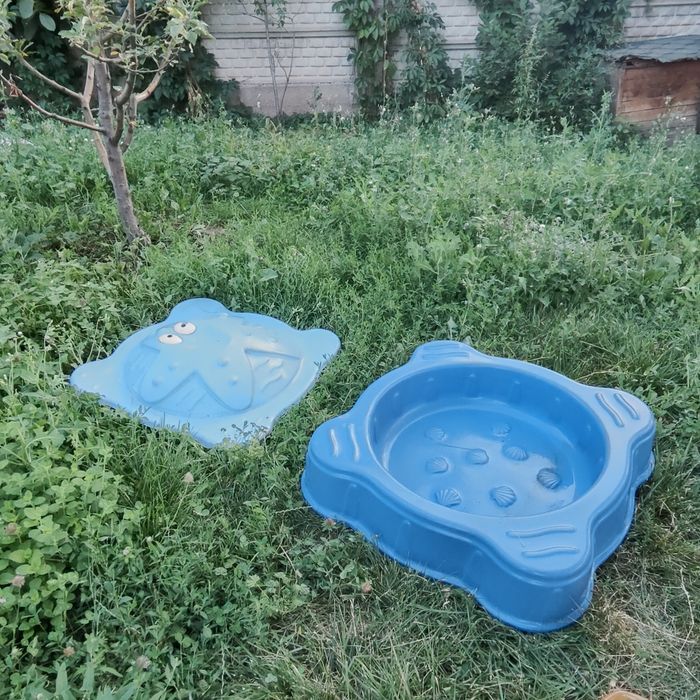 Продам детскую песочницу.