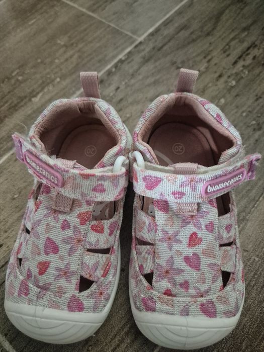 Sandale Biomecanics nr 20