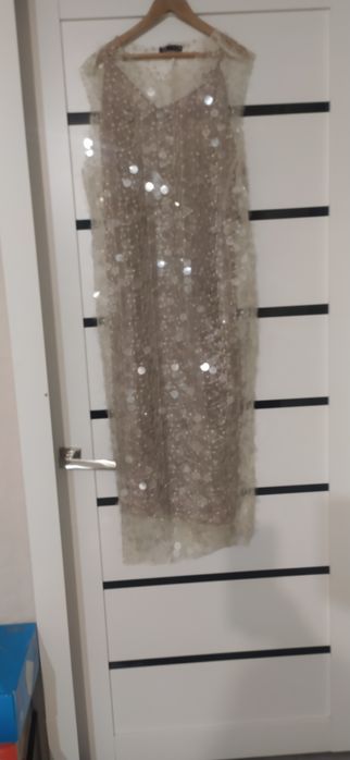 Платье с пайетками