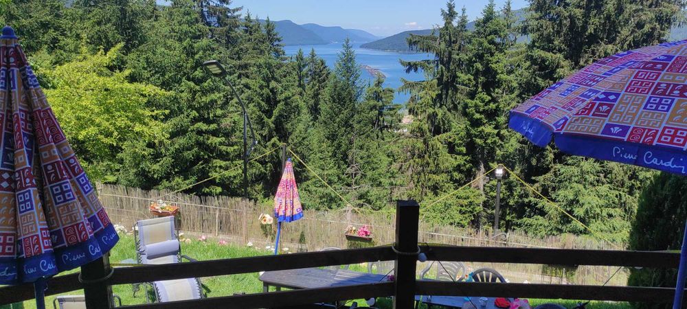 Заменям/продавам хотел,яз.Доспат