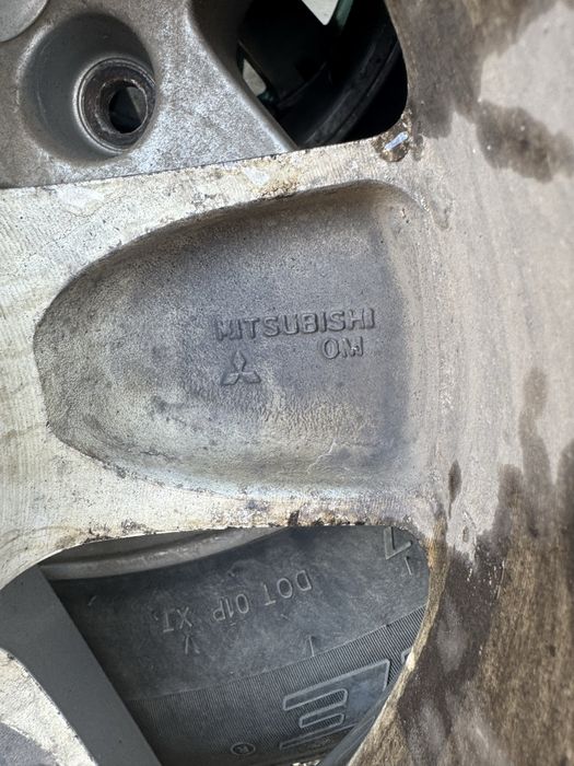 Шины в сборе на 16  митсубиси