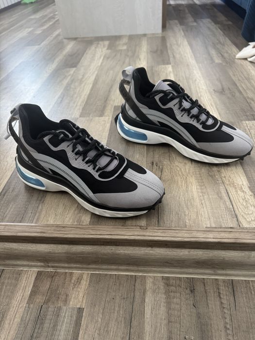 Мъжки маратонки Dsquared. 43 номер.