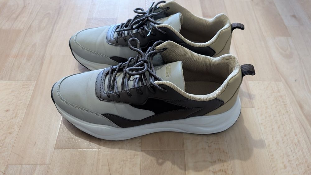 Кроссовки 45 размера