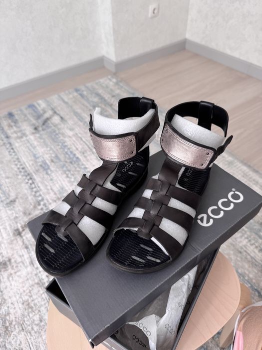 Сандали летние от Ecco