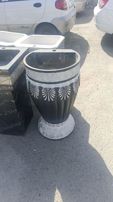 Rakvina Toshli Hovliga