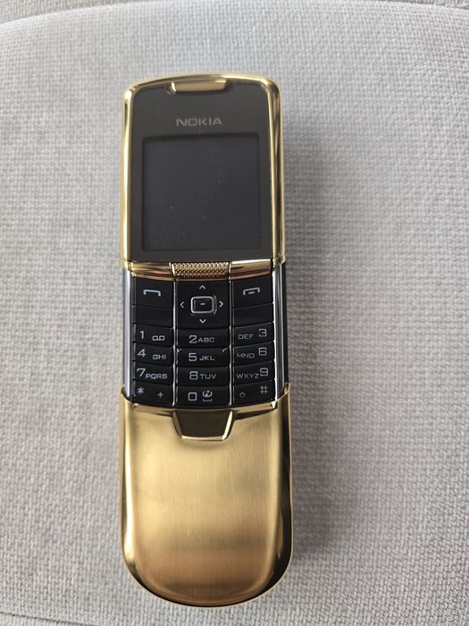 Телефон Нокиа 8800
