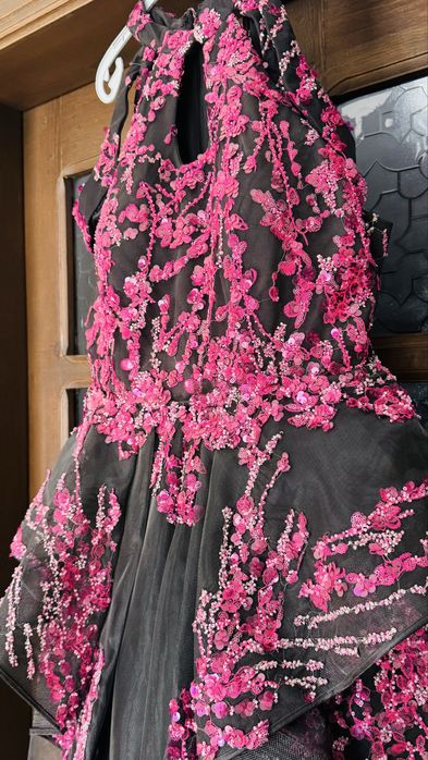 Эксклюзивное вечернее платье