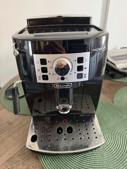 Aparat cafea Delonghi