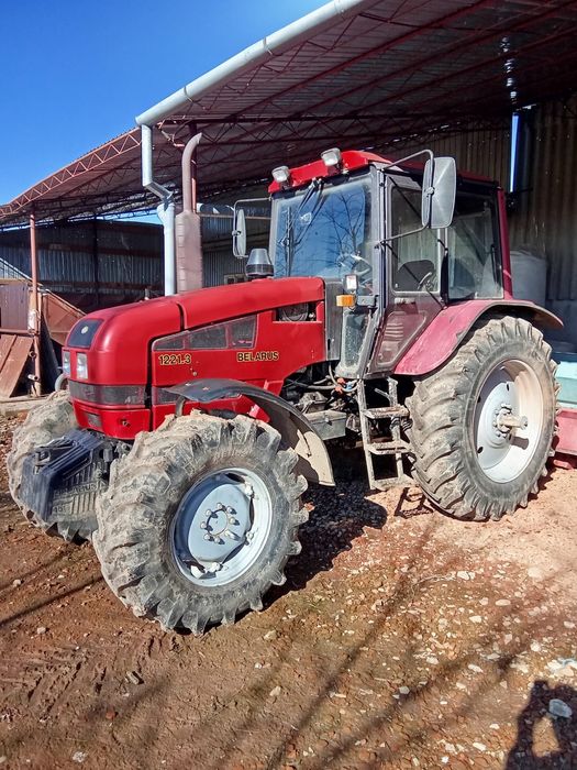 Tractor Belarus 1221.3