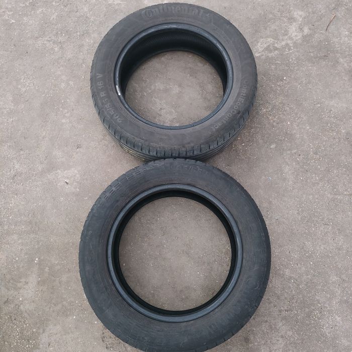 De vânzare 2 anvelope de vară!