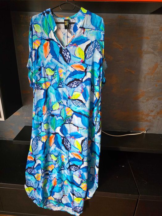 Costum și rochie FLY OUT
