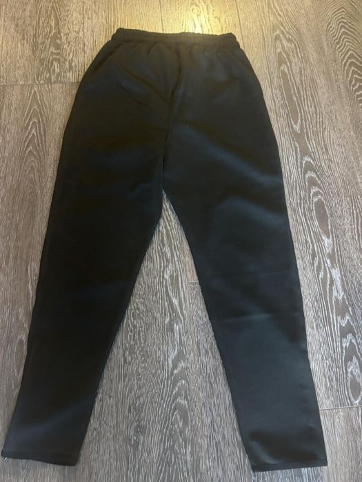 Долните на Nike.