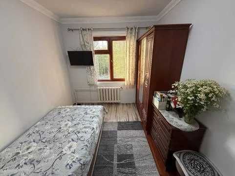 ВТОРИЧКА , 4/4/4, 80м2 Ориентир: Юнусабад 3 квартал срочно !!