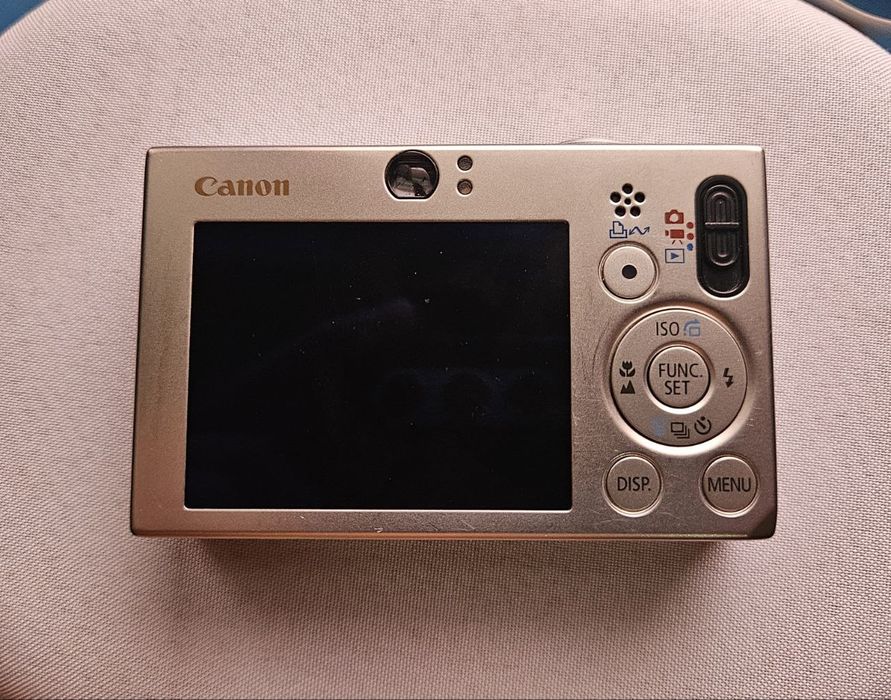Цифровой фотоаппарат Canon