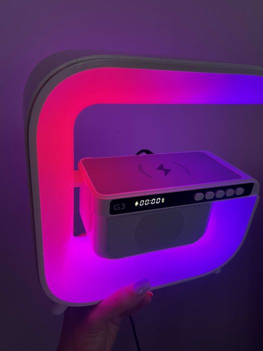 Lampa LED RGB cu Boxa Bluetooth, Incarcare Wireless si Radio G3