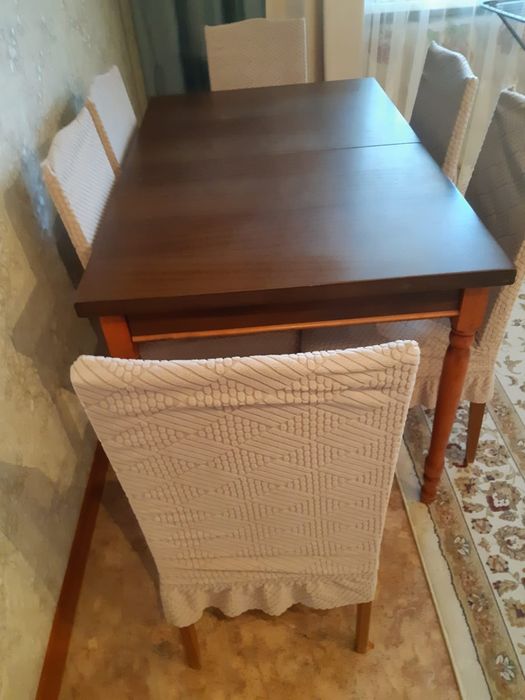 Стол и 6 стульев