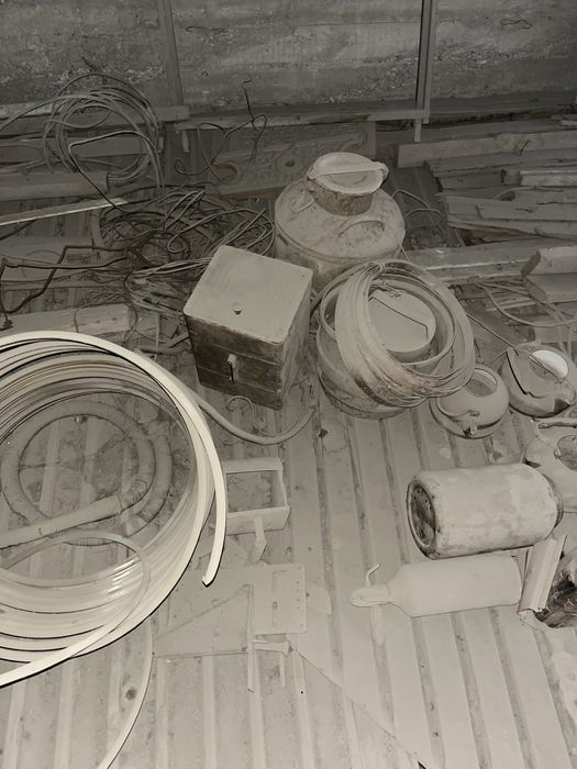 Продам разный хлам и вещи