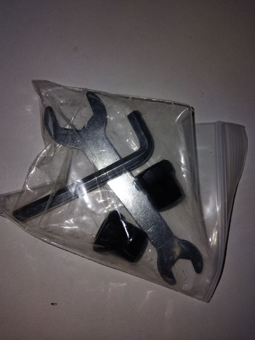 Продам зеркала комплект