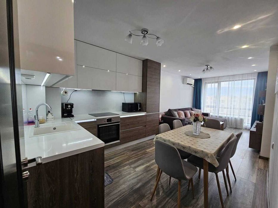 Тристаен апартамент