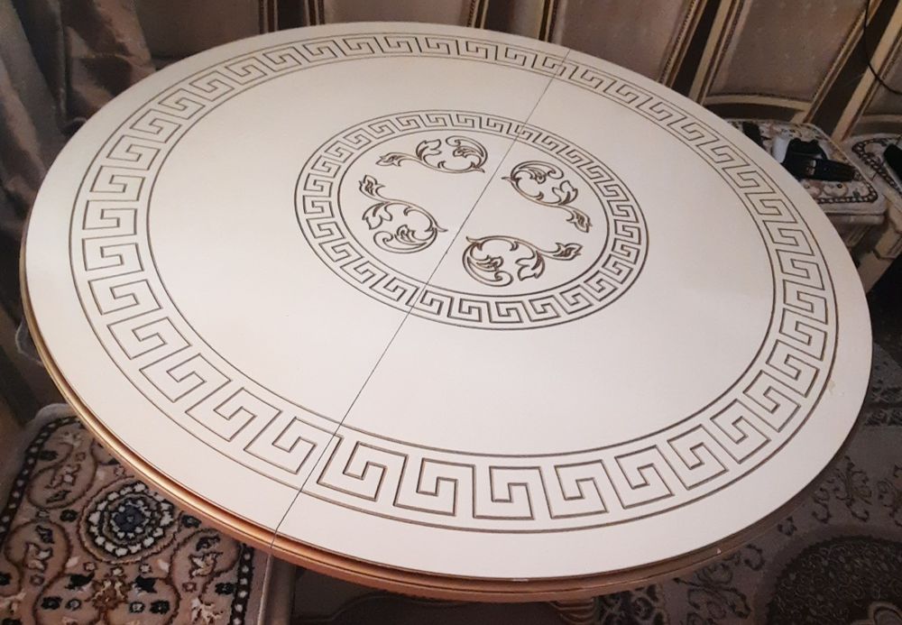 Продаю стол 2в1 для гостиной