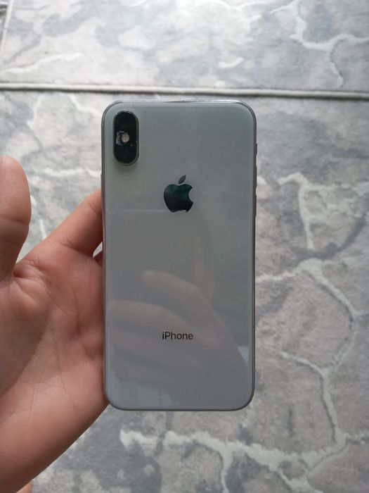 iPhone X srochna  sotiladi