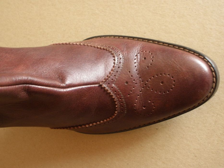 Дамски боти.Номер 40.