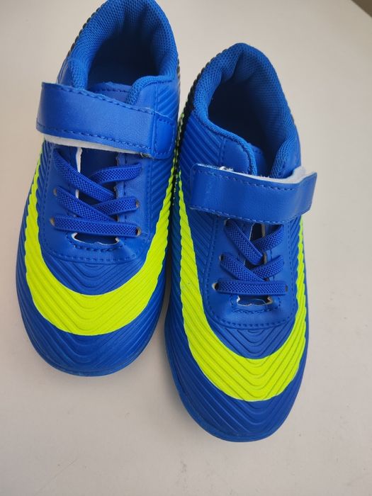 Бутонки, маратонки за момче