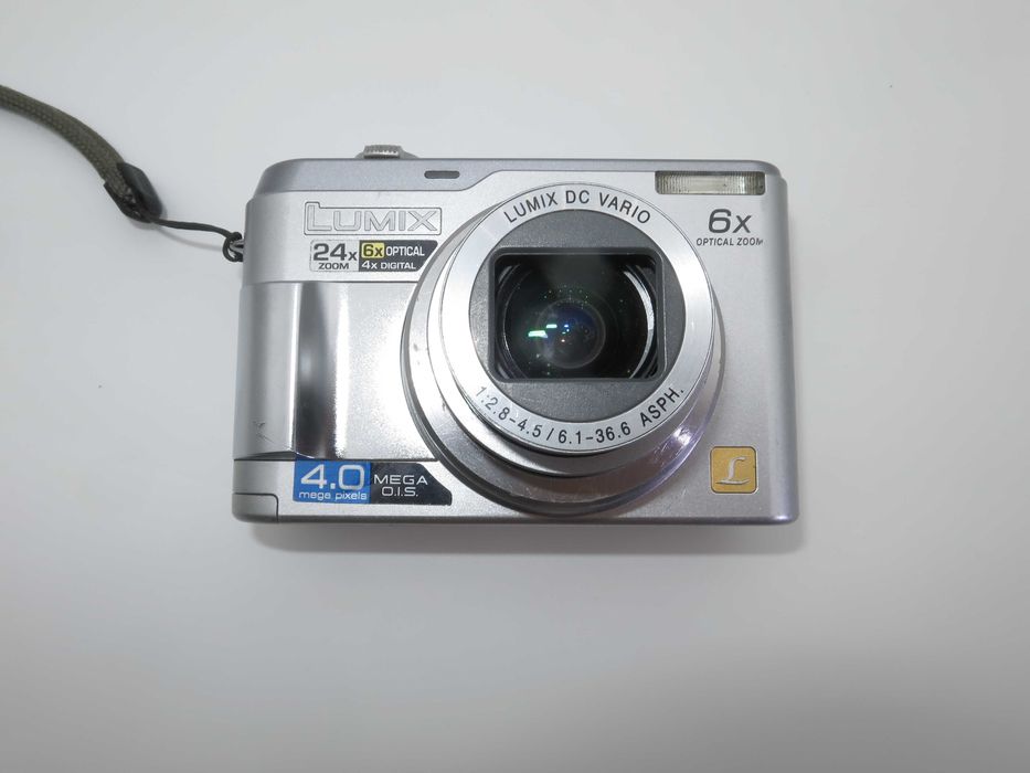 Panasonic Lumix DMC LZ1 компактен цифров фотоапарат с 6х оптичен зум, сива цифврова камера в отлично състояние, работи перфектно