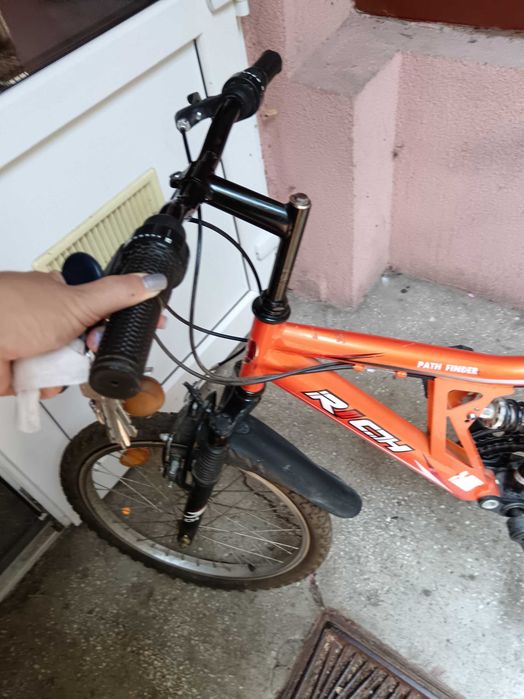Bicicletă universală ..6.15ani