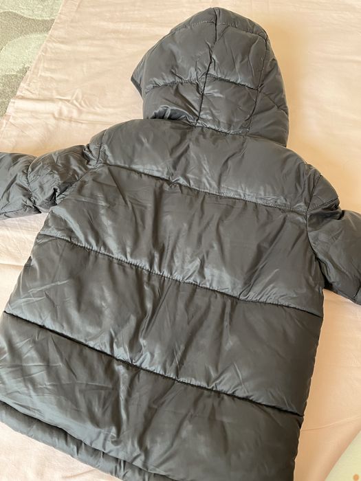 Детская куртка от Guess