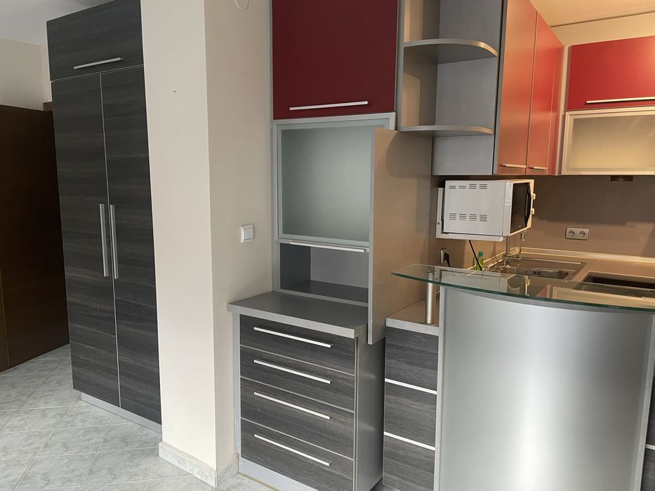 Дава се под наем Едностаен апартамент в Варна, Център - 46 кв.м за 408 € - Снимка #2