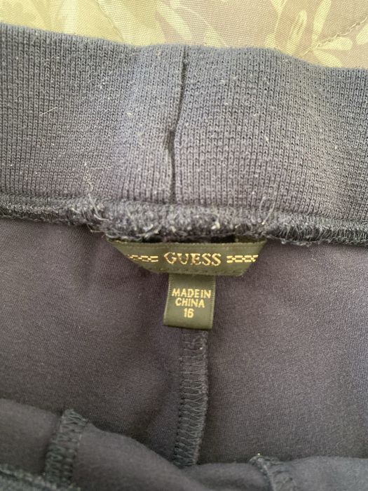 Клин Nike, панталон и долнище Guess