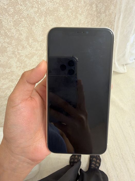Iphone 11 телефон
