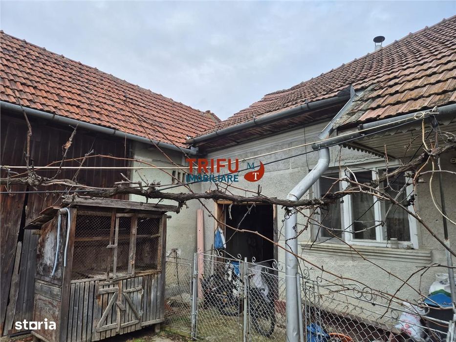 Casa in cartierul Barabant 1651mp teren, multiple posibilitati