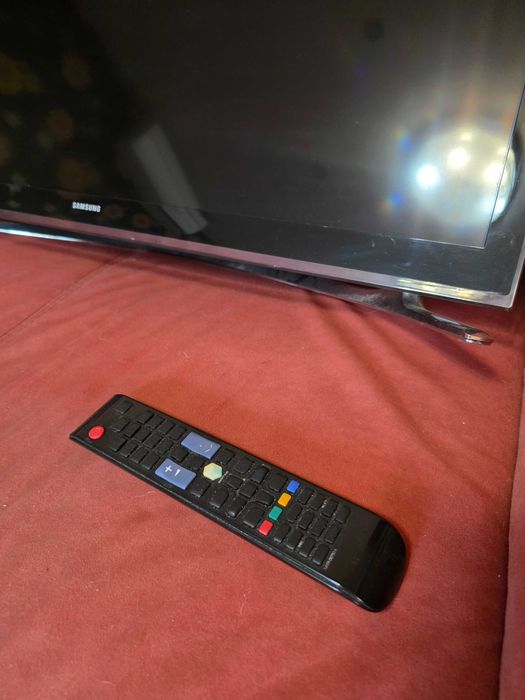 Samsung 32" LED Smart TV