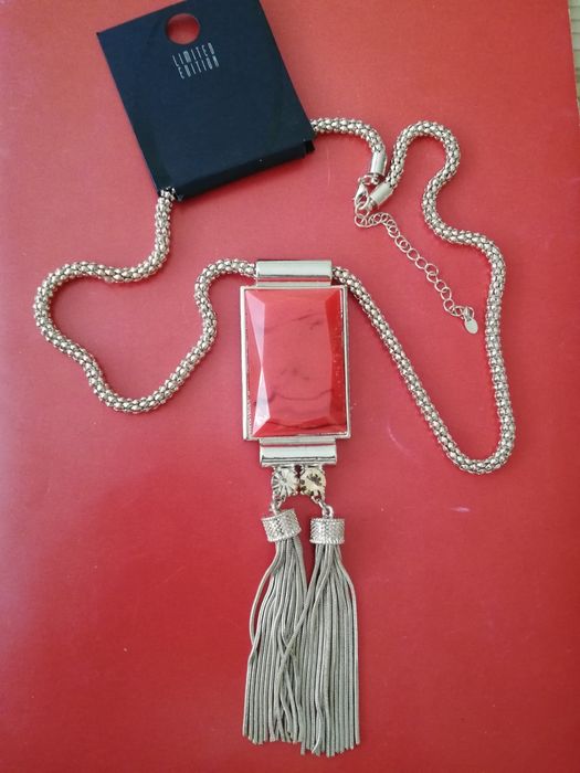 Ново колие OASIS Limited Edition