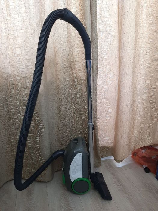 Пылесос Philips FC8134/01 Easy life б/у