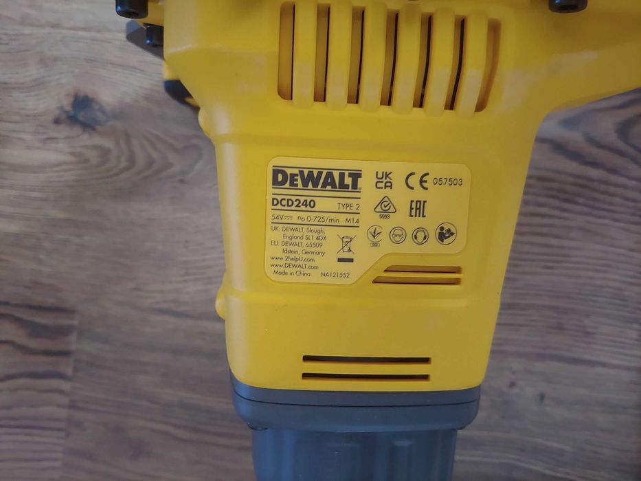 Продам аккумуляторный миксер DeWALT DCD240