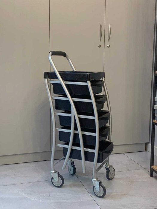 Помощник парикмахера