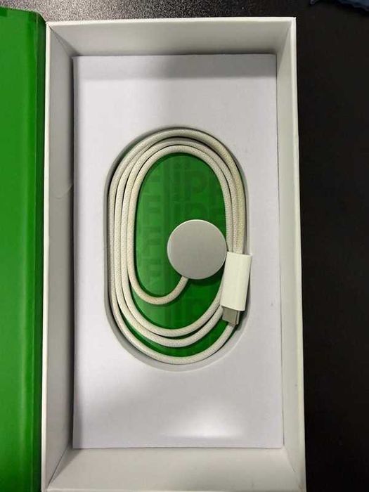 Apple Watch Ultra 2 2023, GPS + Cellular, Black Titanium 49mm N/A - achizitionat de la Flip.ro cu garantie valabila pana la data de 24.10.2027