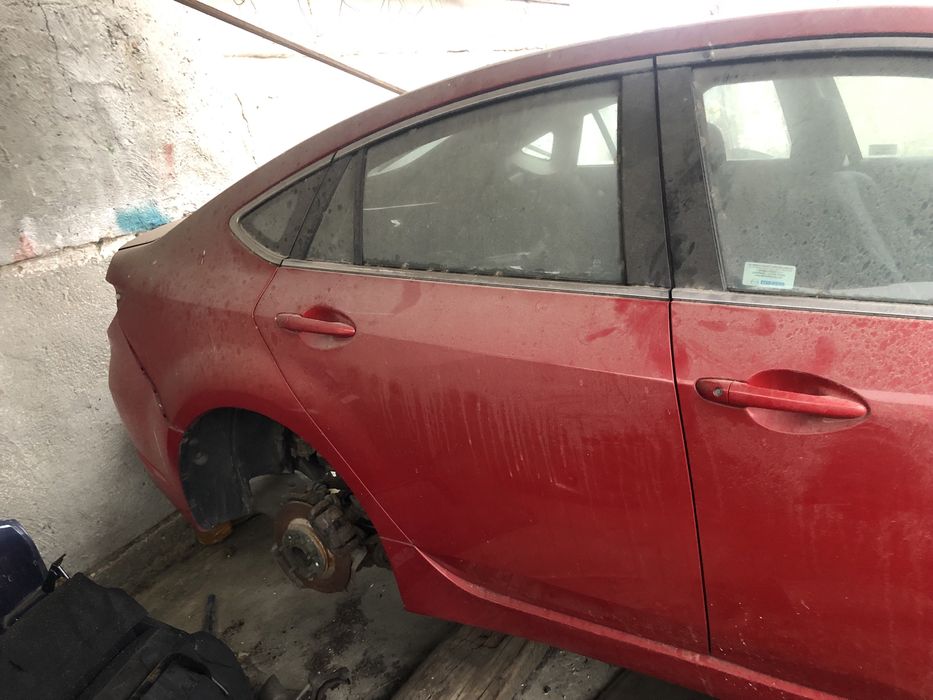 Предна,задна дясна врата Мазда 6 хечбег 2009