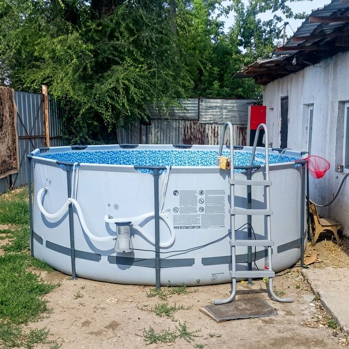 Продам бассейн 366x122 см