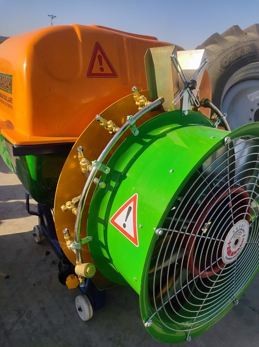 Опрыскиватель турбо 600л