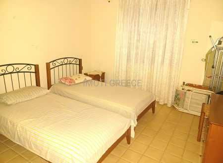 Продава 2 ет. къща с 160 м2 и двор 200 м2 в Аспровалта, Северна Гърция