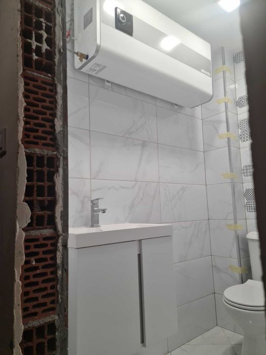 Лепене на плочки / ВиК / къртене / ремонт на баня