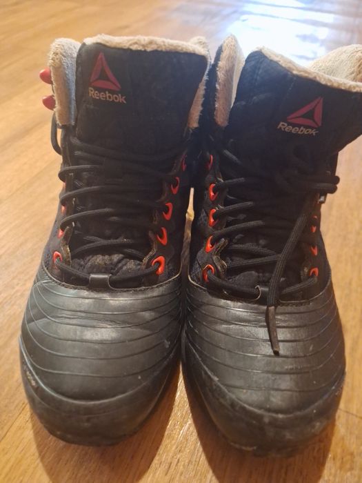 Продам кроссовки на весну