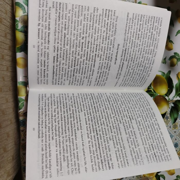 Одам анатомияси китоби сотилади