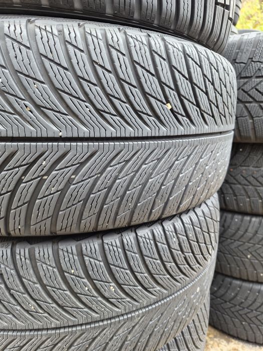 4бр. 245 45 18 Michelin зимни.