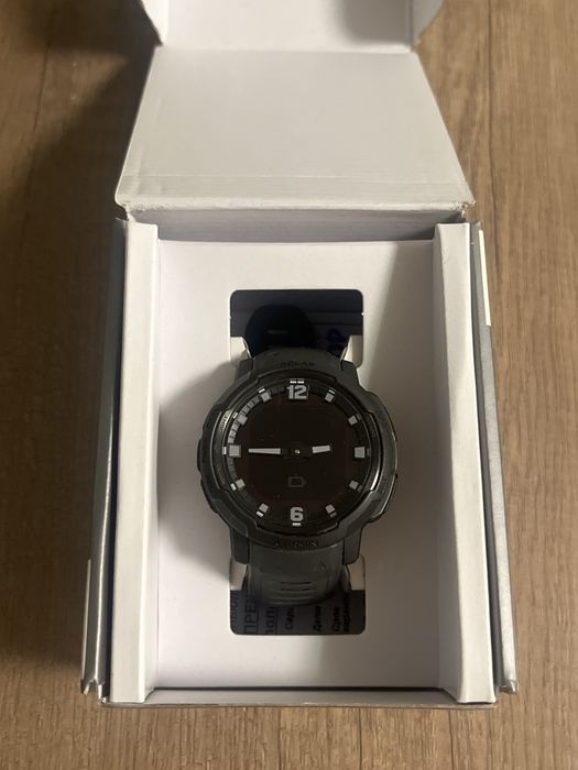 Garmin instinct crossover solar